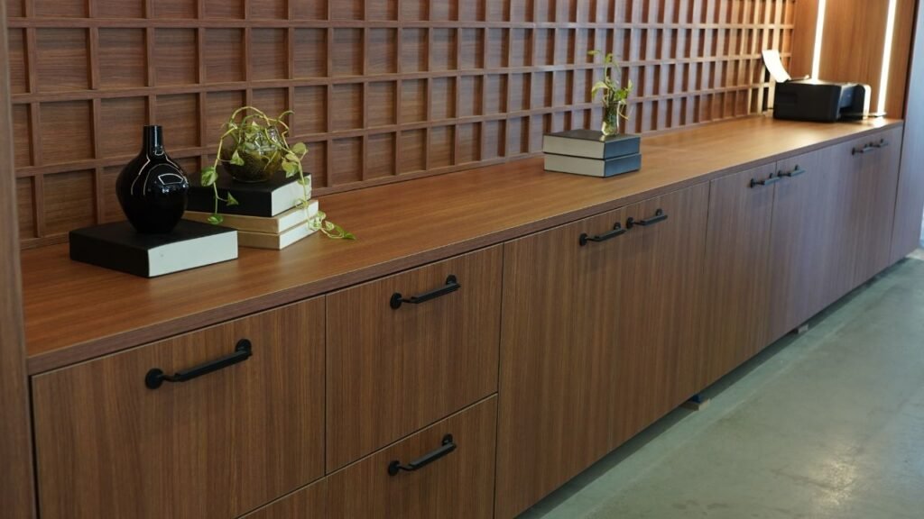 representação comercial móveis planejados, fábrica de móveis planejados para lojistas, indústria de móveis planejados fornecedores, fornecedores de móveis planejados, representação comercial indústria moveleira, fábrica de móveis sob medida para lojistas, parceria com fábrica de móveis planejados, móveis planejados direto da fábrica, indústria de móveis planejados RS, polo moveleiro Bento Gonçalves, fabricante de móveis planejados para lojas, fornecedor confiável de móveis planejados, móveis planejados com padrão industrial, fábrica de móveis para marcenarias e lojas, representação comercial moveleira, móveis planejados com margem para lojista, fornecedor de móveis planejados com prazo, indústria de móveis planejados parceria estratégica, móveis planejados para lojas exclusivas, representação comercial para lojistas de móveis